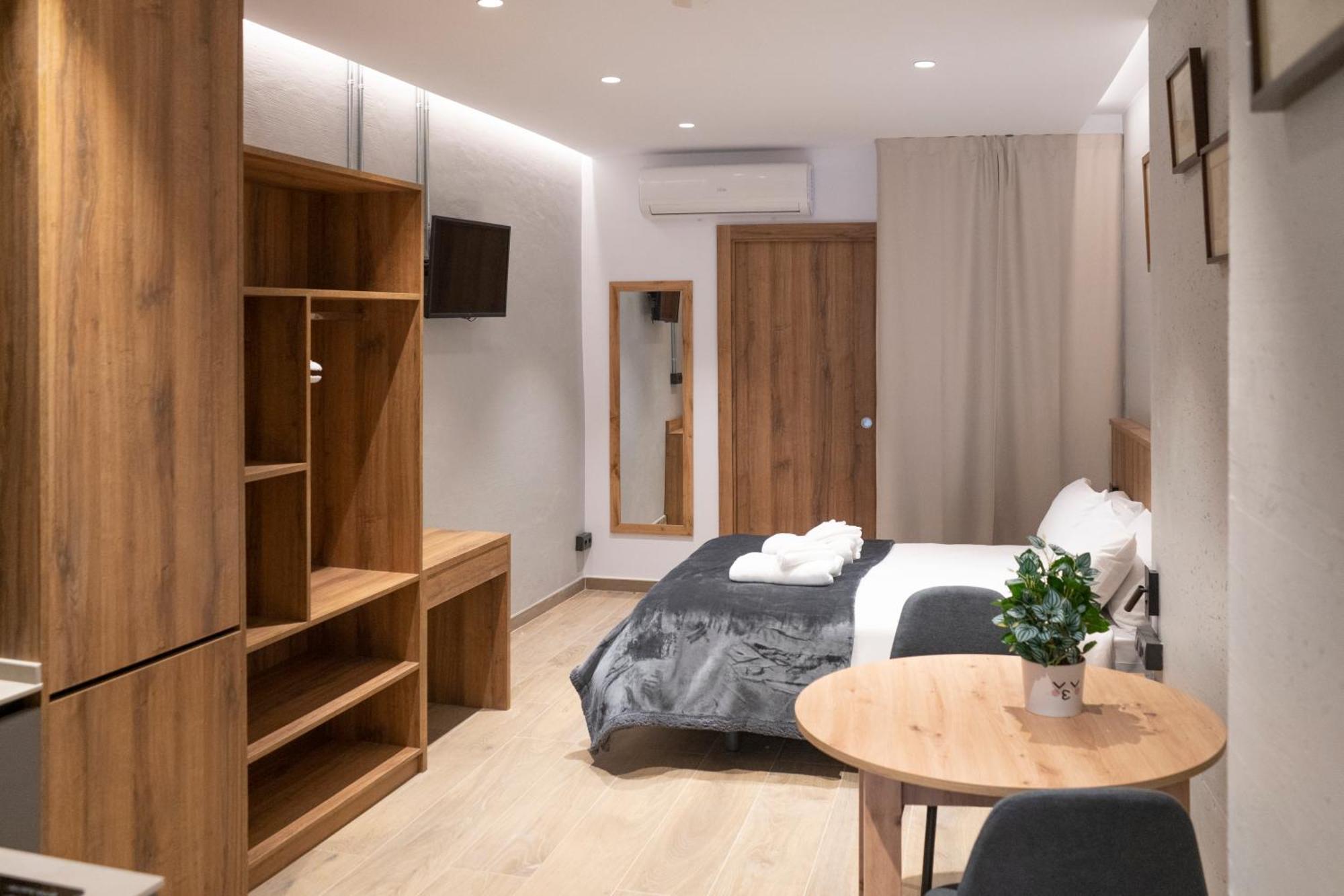Monturiol Apartaments Barcelona Eksteriør bilde